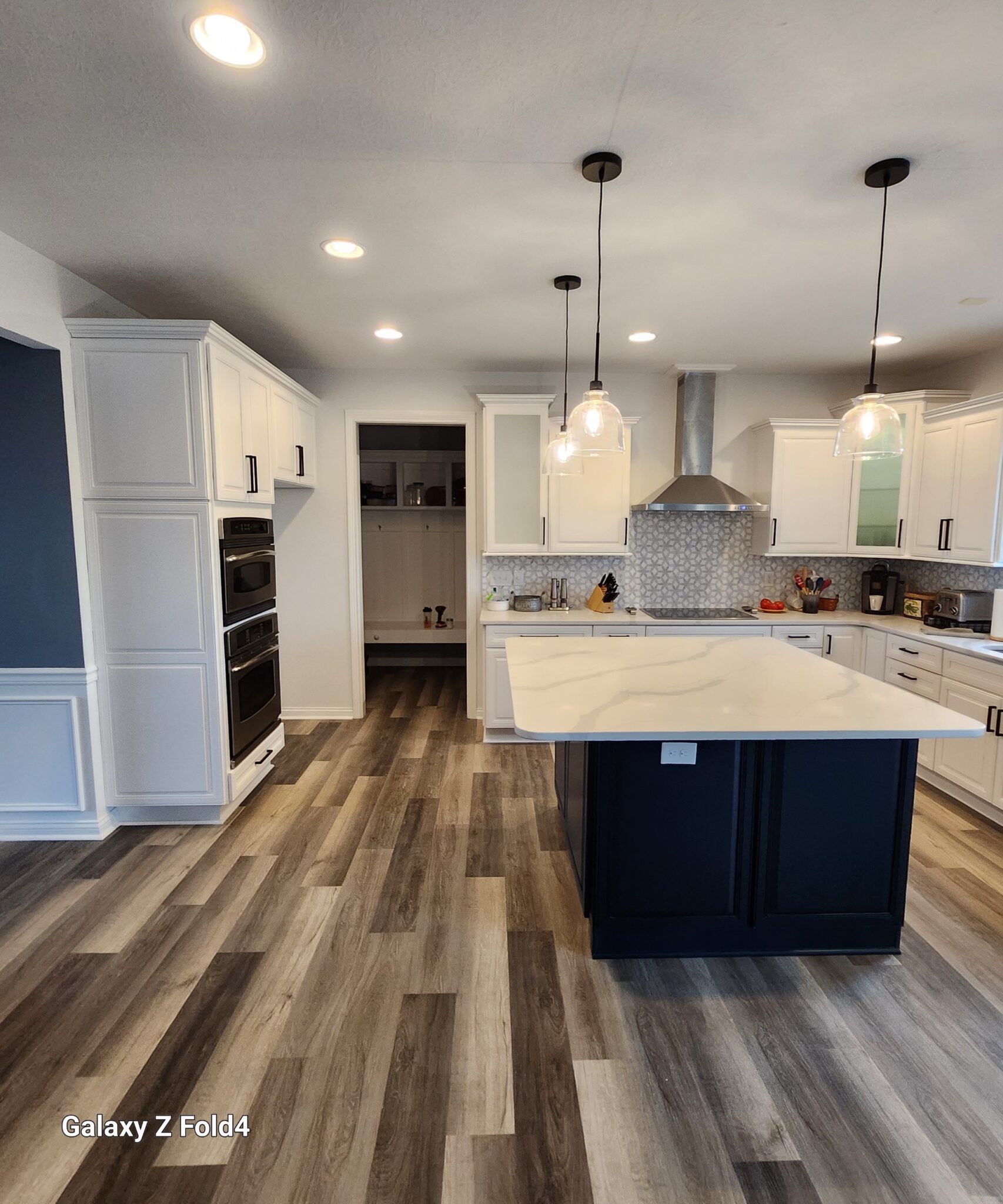 Contemporary Transitional Kitchen Kitchen Remodel by D&M Fine Finishes — Project 2 project photo